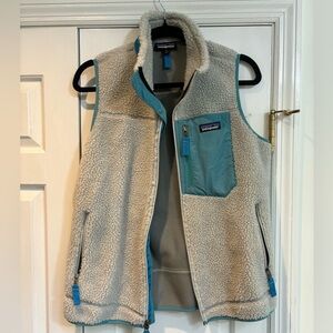 Patagonia Blue and Cream Fleece Vest